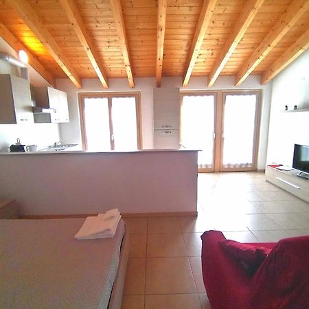 Travedona Loft By Lake Ixihome Ngoại thất bức ảnh