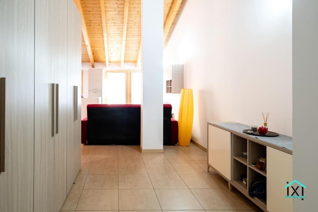Travedona Loft By Lake Ixihome Ngoại thất bức ảnh