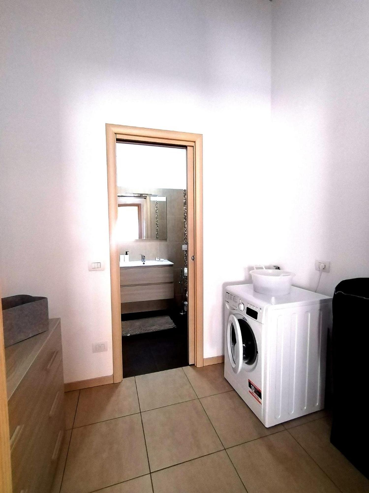 Travedona Loft By Lake Ixihome Ngoại thất bức ảnh